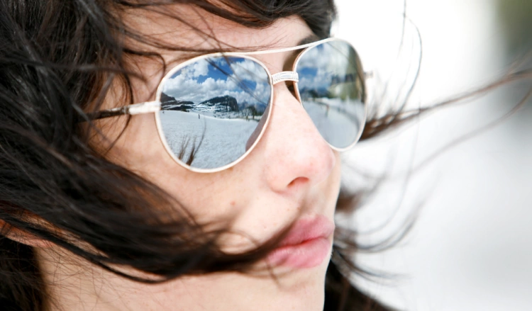 4 Reasons Why Sunglasses Are the Top Winter Accessory